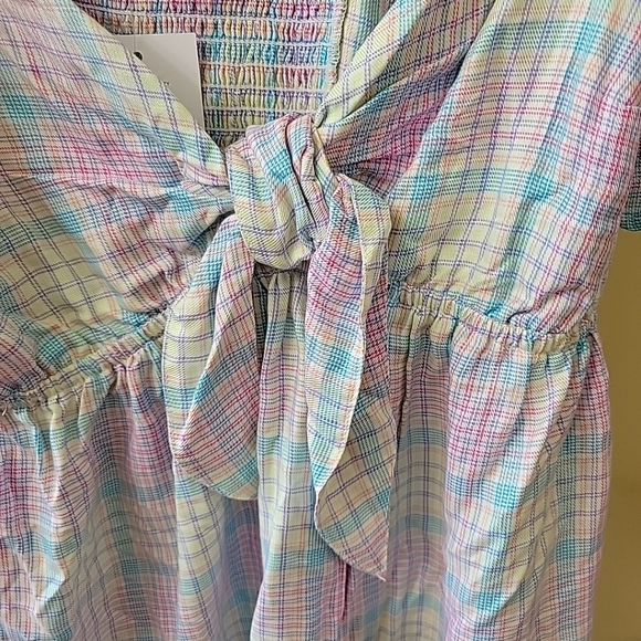 Ingrid & Isabel Woven Peek-a-boo Tie-Front Smocked Maternity Top Plaid-Size XL - Picture 2 of 7